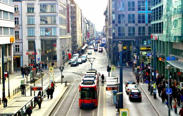 صورة برلين: ارتداء الكمامة إجباري داخل السيارات