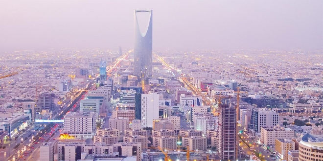 صورة القبض على 6 وافدين اقتحموا شركات في الرياض لسرقة الأموال والمعدات