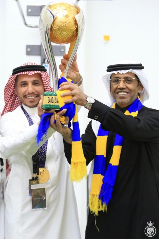 خالد بن فهد يتصدر احتفالات النصراويين بالسوبر 5 صفوان السويكت مع عبدالعزيز بغلف