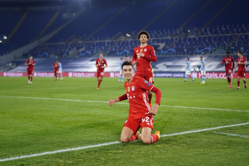 بايرن ميونخ يُكافئ جمال موسيالا 2 بايرن ميونخ