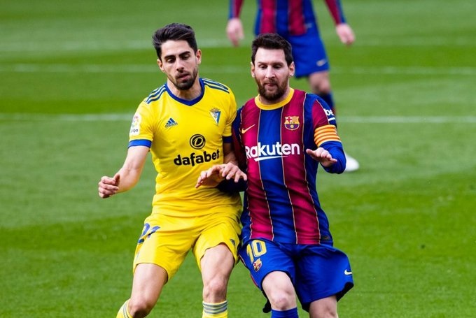 موعد مباراة برشلونة ضد إلتشي في الدوري الإسباني 2 برشلونة وقادش