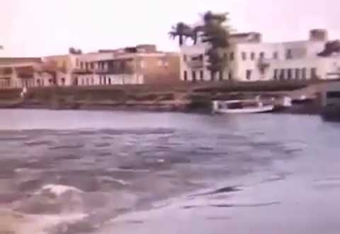 صورة غرق قارب على متنه مسؤولون أمنيون في السودان بسبب سوء الأحوال الجوية
