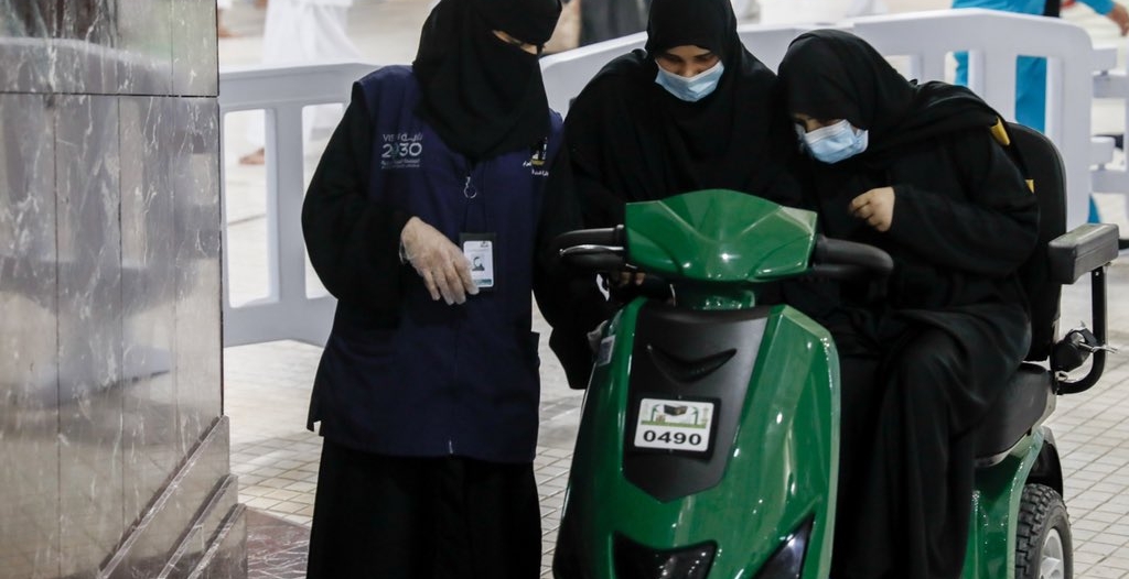 تجنيد 1500 امرأة لخدمة قاصدات وزائرات المسجد الحرام