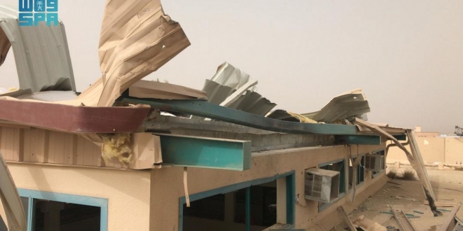 صورة تضرر مدرسة في عسير بعد سقوط الدرون الحوثية المفخخة