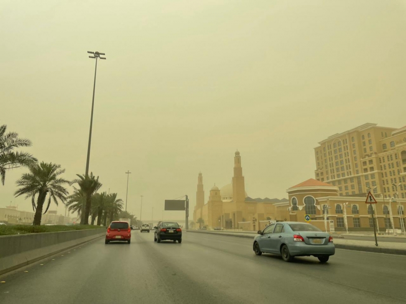 الغبار يغطي سماء الرياض وتدنٍّ في مستوى الرؤية - المواطن