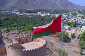 صورة سلطنة عمان تنهي الإغلاق الجزئي وتلزم القادمين بالتحصين والحجر