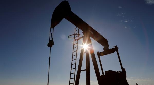 صورة أسعار النفط تسجل ارتفاعًا بحوالي 1%