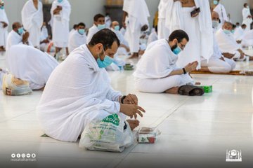 شؤون الحرمين: توزيع 300 ألف عبوة زمزم و31 ألف وجبة صائم في يوم عاشوراء - المواطن