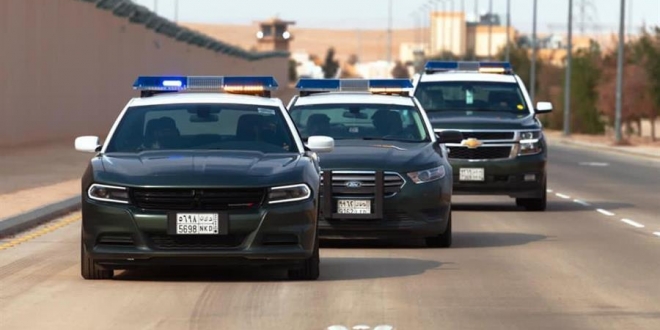 صورة شرطة مكة تسترد 12 مركبة مسروقة وتلقي القبض على سارقيها