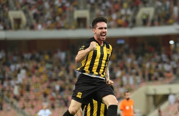 جستنيه: ثلاثي الاتحاد عقدة النصر 3 إيجور كورونادو لاعب الاتحاد